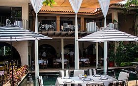 Il Piccolo Peccato (Adults Only)